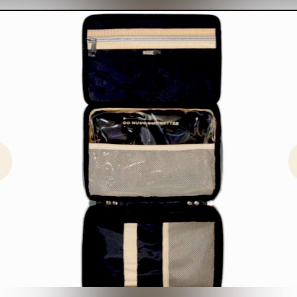 NUDESTIX Hanging Cosmetic/Toiletry Case - Black - BNWT